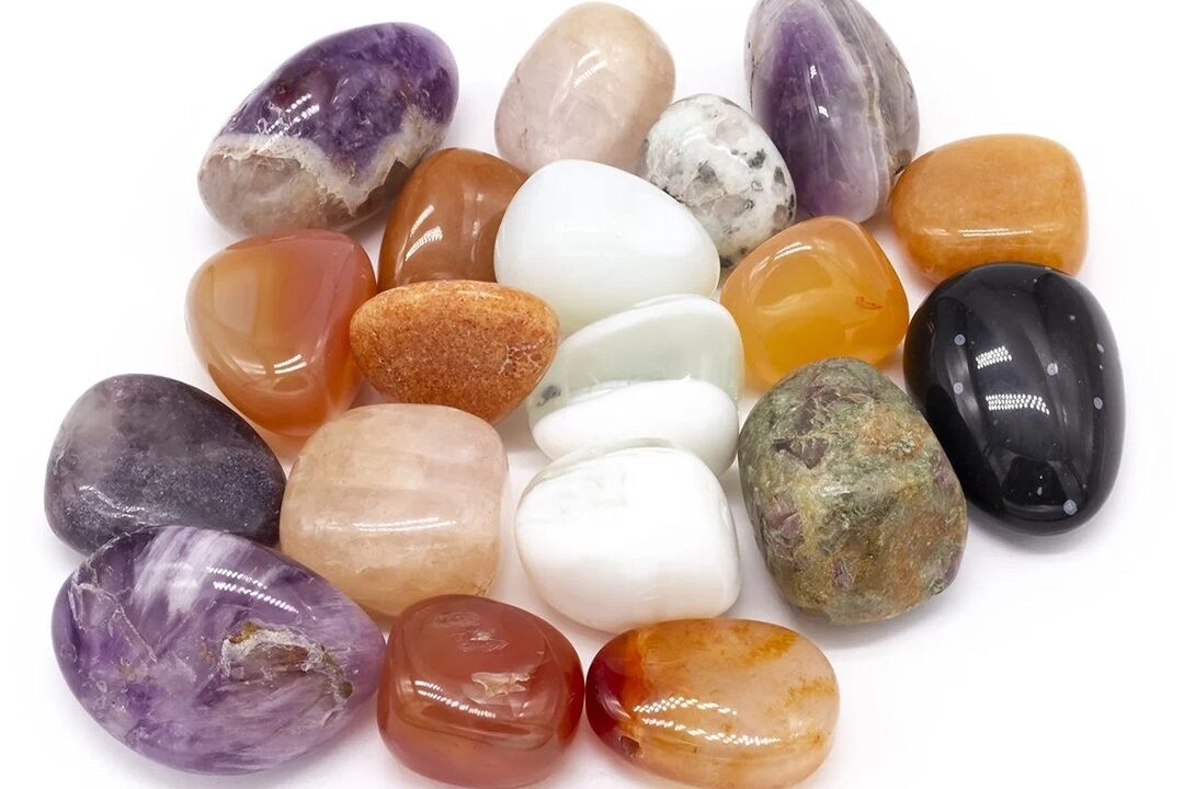 gurë për amuletë dhe amuletë