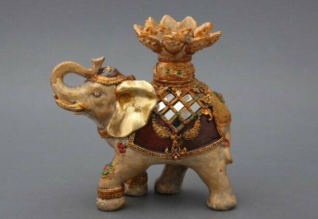 elefant amuleti-simbol i jetëgjatësisë dhe mençurisë